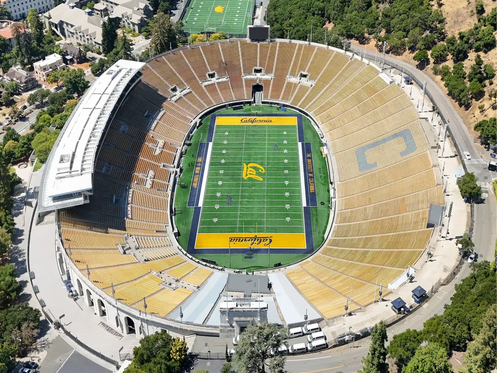 California Memorial Stadium, Berkeley, United States — football stadium with a capacity of 62,467