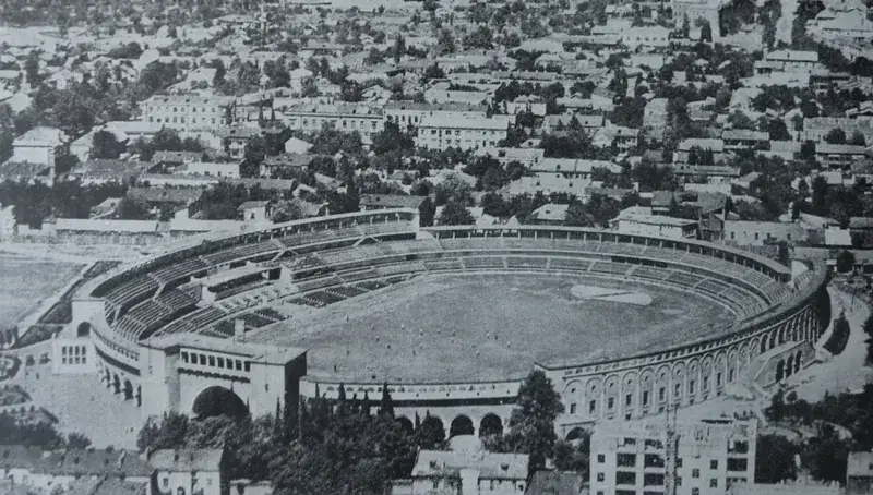 Central Stadium, Tbilisi, Gruzie — fotbalový stadion s kapacitou 35 000 diváků
