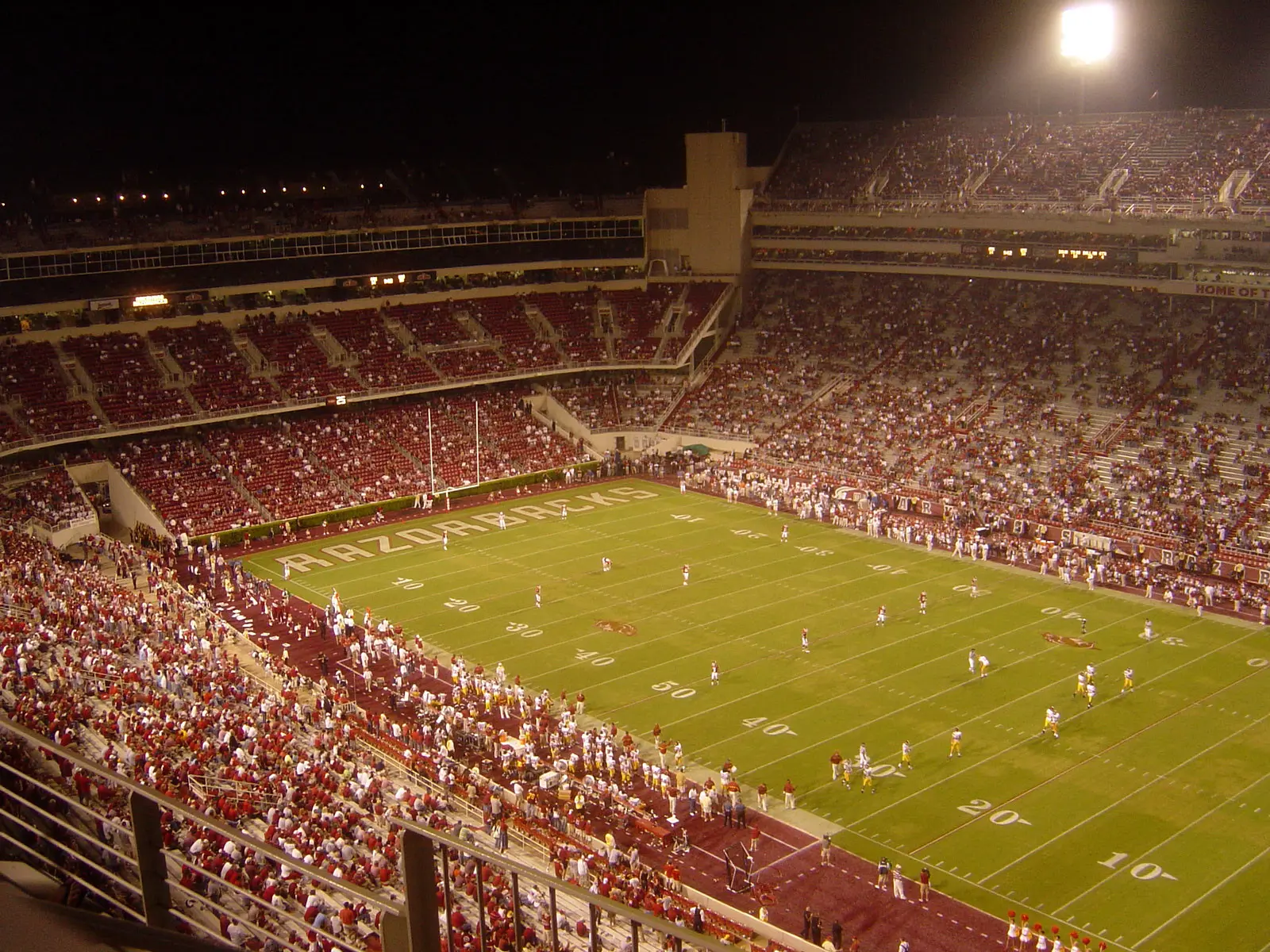 Donald W. Reynolds Razorback Stadium