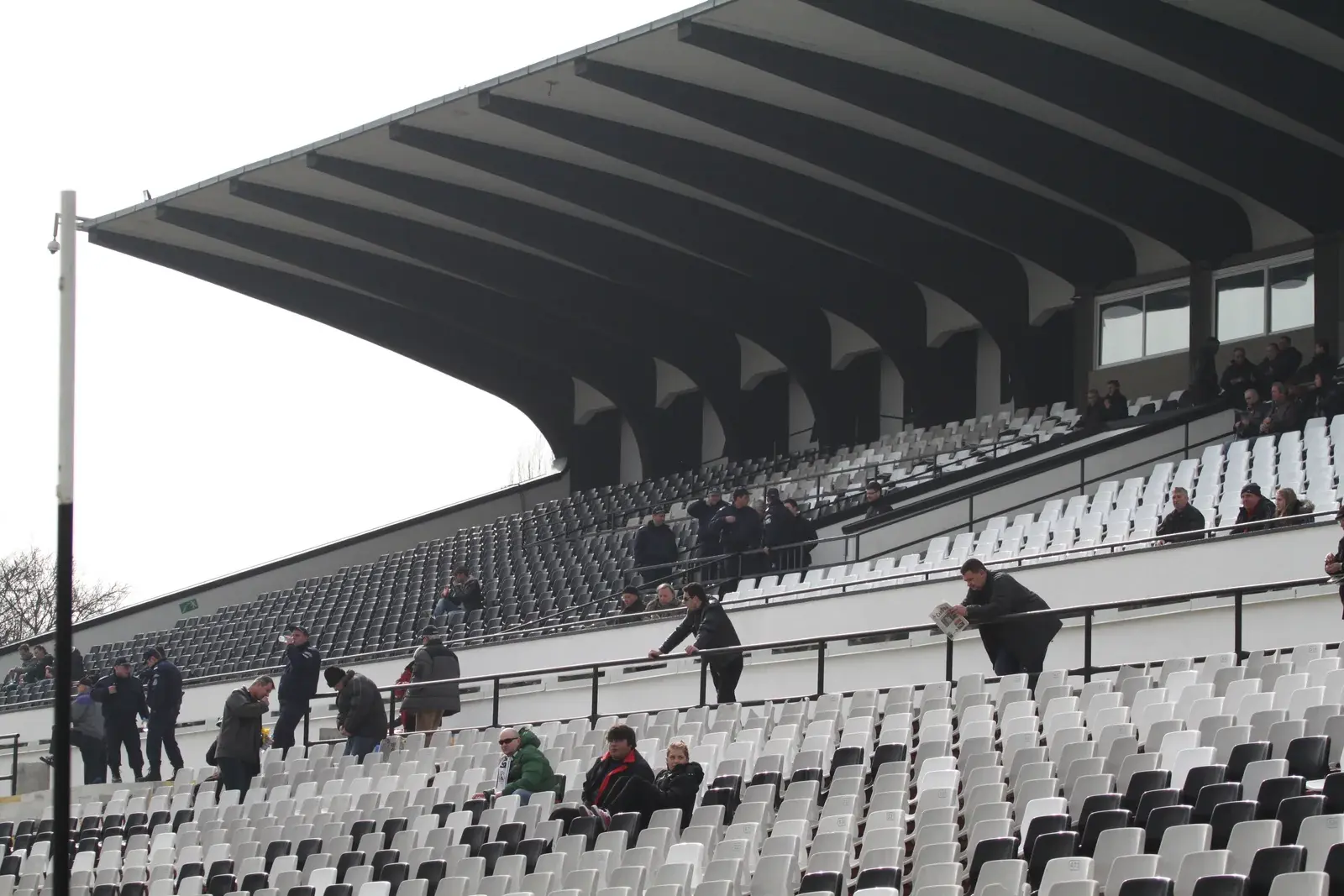 Stadion Aleksandara Šalamanova