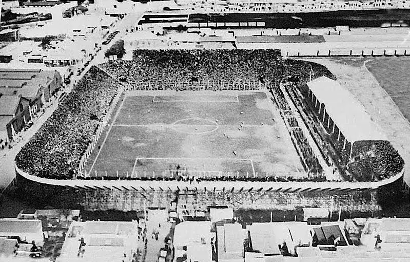 Alsina y Colón Stadium