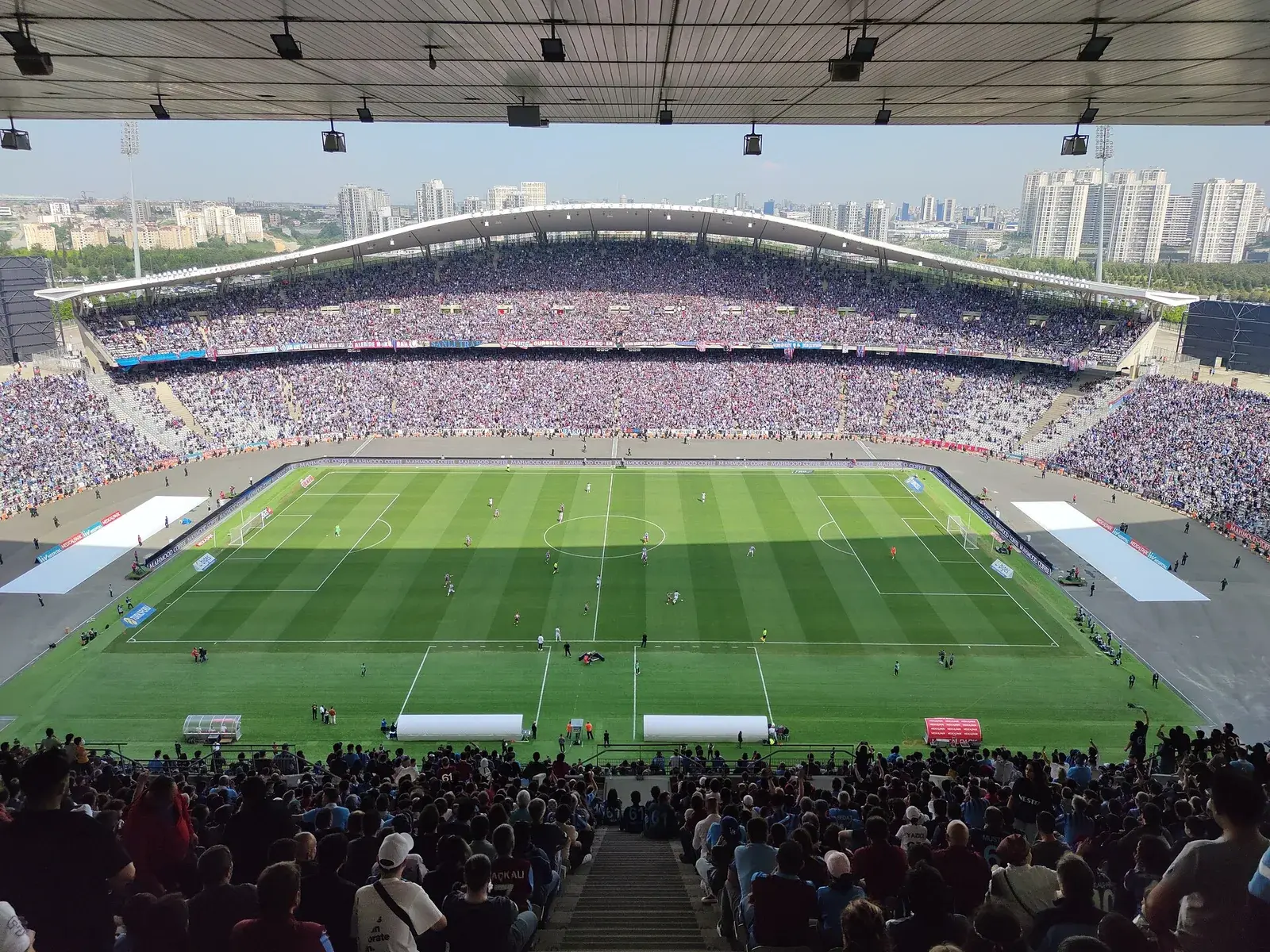 Atatürkův olympijský stadion
