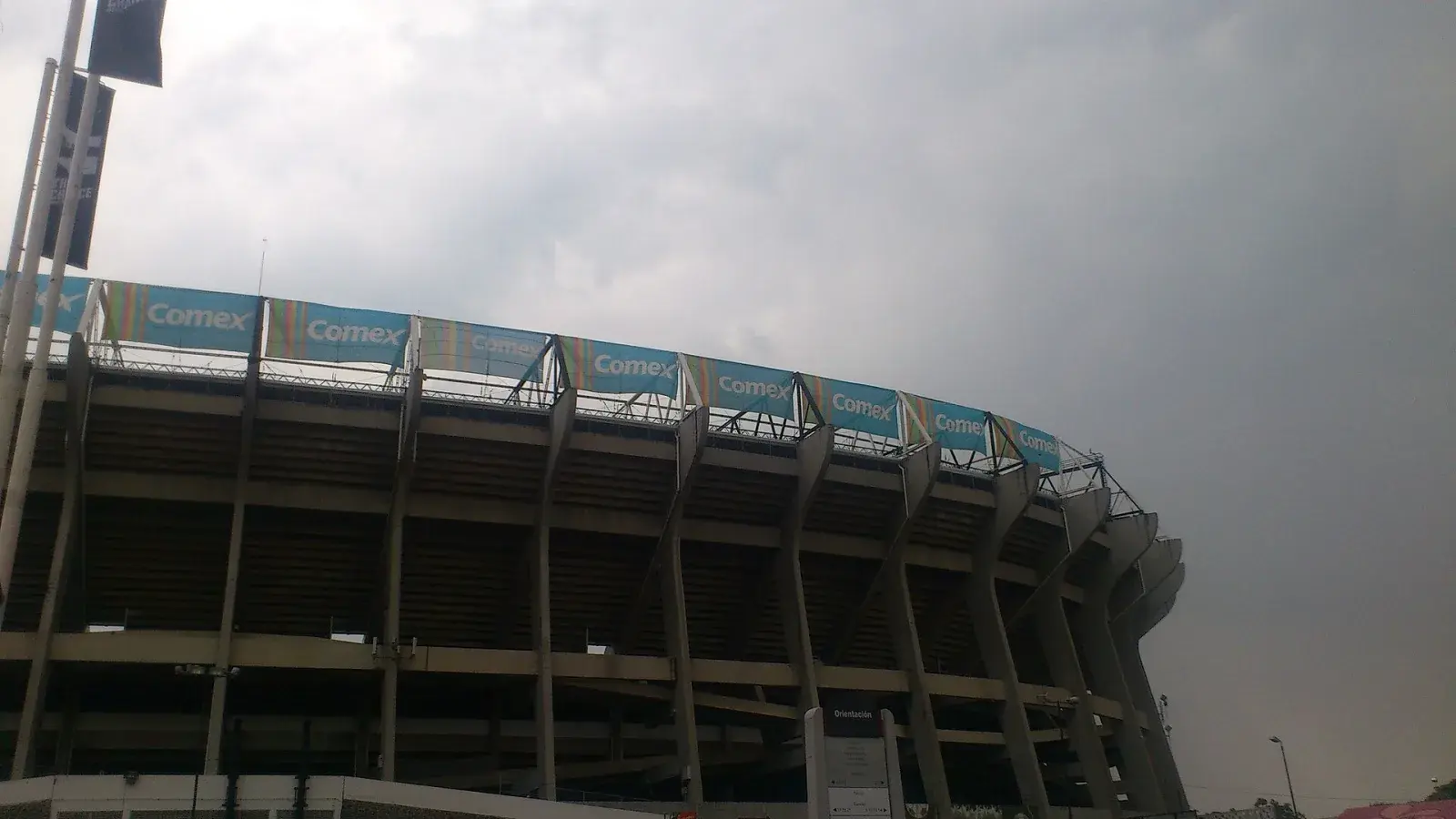 stadium.imageMeta.altBase — stadium.imageMeta.altCapacity — stadium.imageMeta.altClub