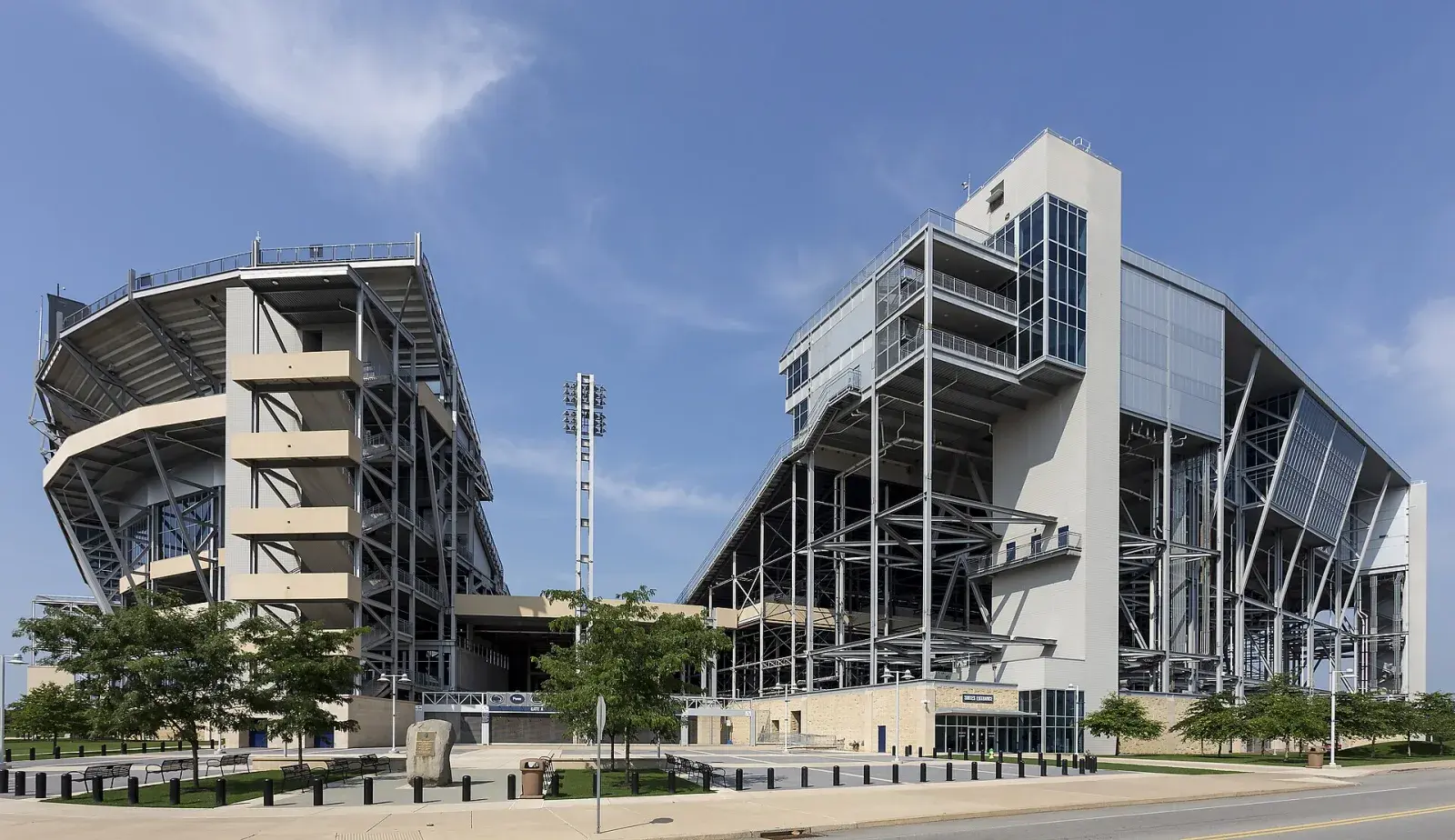 stadium.imageMeta.altBase — stadium.imageMeta.altCapacity