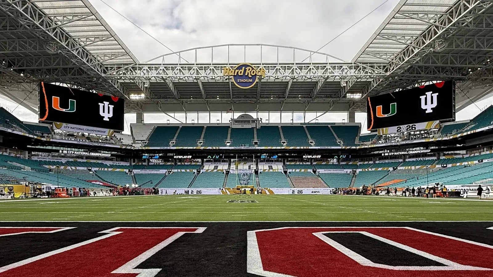 stadium.imageMeta.altBase — stadium.imageMeta.altCapacity